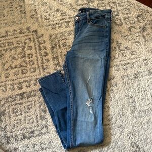 Hollister mid rise supper skinny jeans